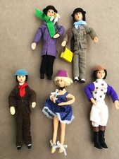 5 poupées de PEYNET en latex