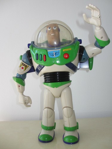 Grand personnage disney pixar - grand,