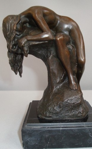 Statue sculpture demoiselle - statue,