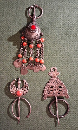 Anciènnes fibules berbères - anciènnes,