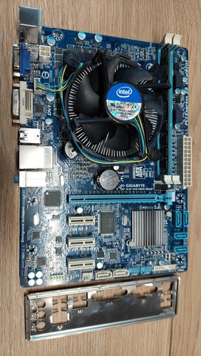 Carte mère gigabyte - mère,