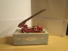 Dinky Toys Auto-Echelle de Pompier Delahaye