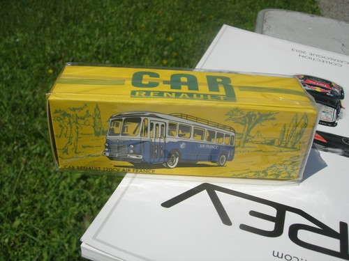Cij autocar renault 120 - 1/84,