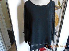 Lot vêtements de saison femme taille 42/44 très bon état ( 4 pièces)