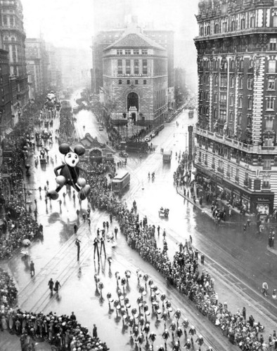 1934 mickey mouse debut - 1934,