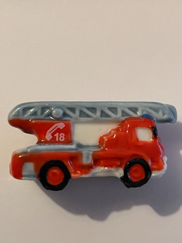 Fève only red pompiers - -,