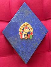 Boîte avec insigne opex - boîte,