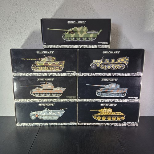 Lot véhicules militaires - lot,