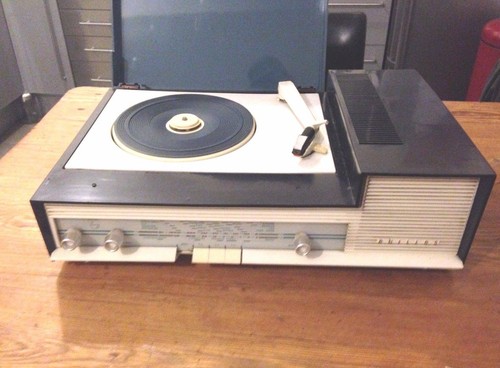 Philips tourne disque - disque, radio