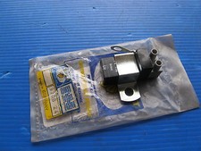 Condensateur antiparasite pour Peugeot 504 et 604 9708.24