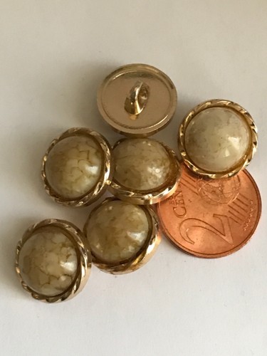 Boutons dans style chanel - dans,