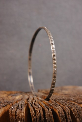 Bracelet jonc ouvragé - , à