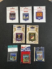 Lot de 8 Écussons Brodés