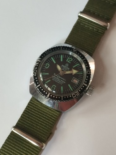 Montre plongée vintage - montre,