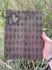 Plaque De Monogrammes En