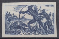 TOGO : CHASSE A L'ARC N° 221a ESSAI NON DENTELE BLEU FONCE SANS VALEUR