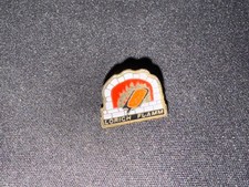 (V8) PINS BADGE ENAMEL VINTAGE TARTE FLAMBÉE LORICH FLAMM ALSACE