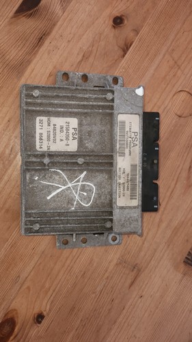 Calculateur moteur peugeot - calculateur,