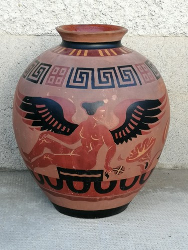 Ancien vase decor grec femme