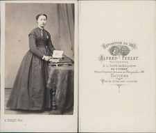 Perlat, Poitiers, Jeune femme