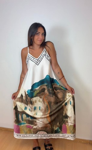 Robe longue satinée