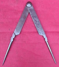 Petit compas XVIIIe  marqué, outil ancien fer forgé 29cm