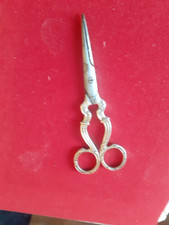 Ancienne Paire De Ciseaux À Raisins Fruits  en Métal argenter .