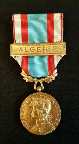 Médaille des opérations - médaille, en