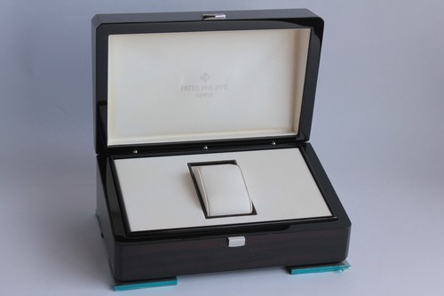 Patek philippe case - philippe, for