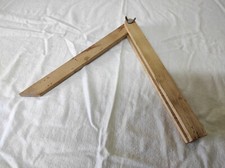 Ancienne Fausse Equerre en