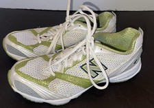 New Balance 670 Women's
