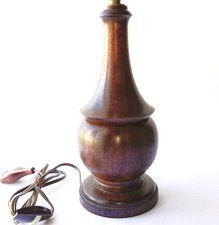 Pied de lampe en bois tourné Moderniste Art déco, vintage, Circa 1950