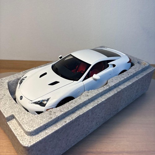 Autoart lexus lfa - 1/18, diecast