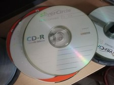 LOT 40 CD R/DVD R COMME NEUFS