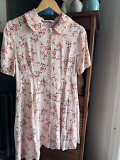 Jolie robe ZARA motif fleuri