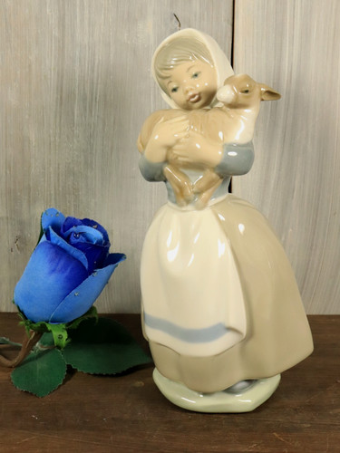 Figurine statue porcelaine - en,