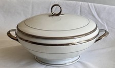 SOUPIERE RONDE PORCELAINE DE