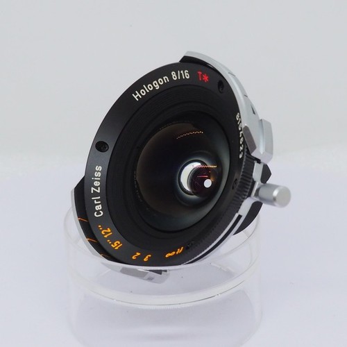 Objectif ultra grand angle - grand,