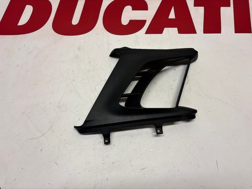 Demi carénage droit ducati - demi,