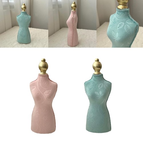 Présentoir collier mannequin - collier,