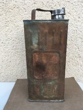 Ancien bidon d'essence
