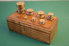 Boite complète de 8 poids