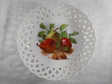 CORBEILLE / COUPE A FRUIT " POMME / POIRE / AMANDE / NOIX EN PORCELAINE PARIS 