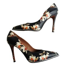 Escarpins en cuir noir et