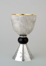 Adrian Hamers Fine heavy Dutch / American art deco sterling silver onyx chalice
