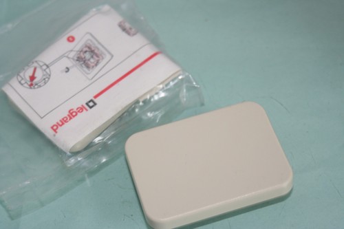 Legrand diplomat manette beige