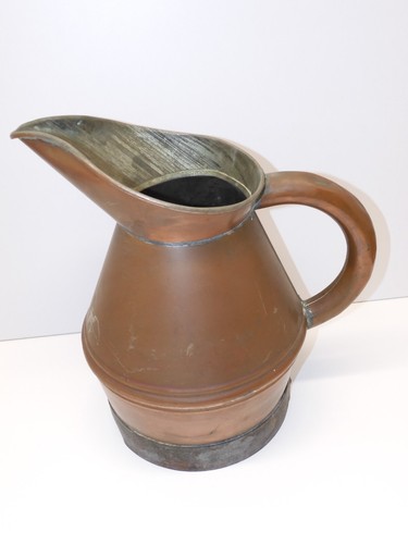 Ancien broc chai en - de, cuivre