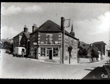 BARLIEU (18) FOURGON de livraison au Commerce EPICERIE / Pub murale VINS KIRAVI