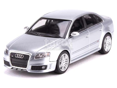 Audi rs4 2004 maxichamps - audi,