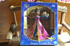 poupee neuve la princesse disney aladin jasmine de luxe tenue superbe une seule